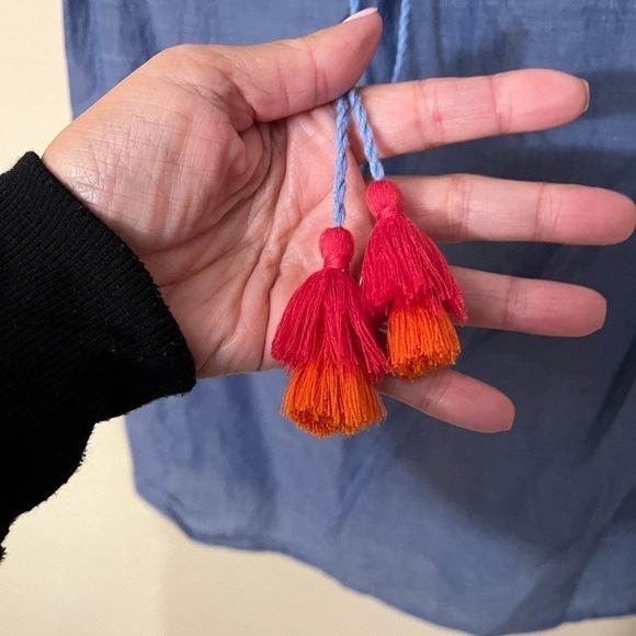 Boden Laurie Ruffle Tassel Sleeveless Top Light Chambray Sz 6 - Picture 5 of 6